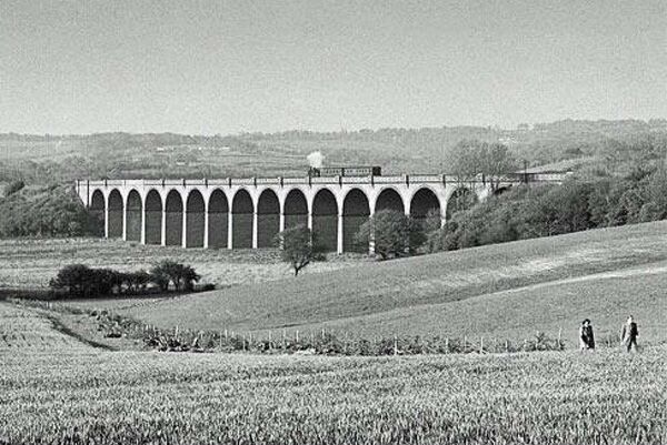 Seventeen Arches Viaduct-a.jpg